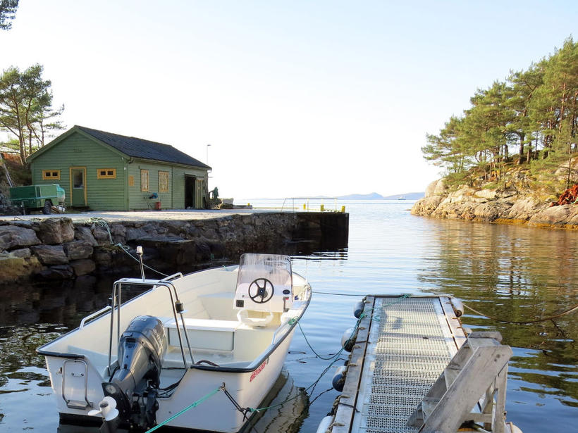 Harbor fjord, Nesje Fort - nesjefort.no